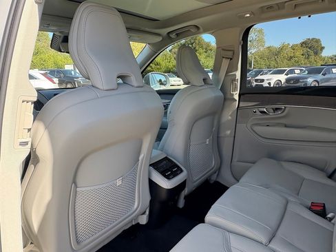 New 2026 Volvo XC90 B6 Ultra image 22