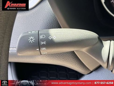 Certified 2025 Toyota RAV4 LE AWD/4WD image 27