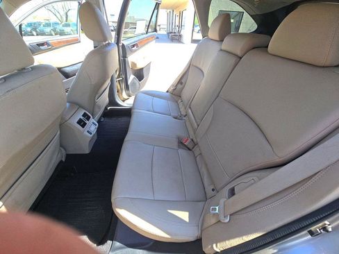 Used 2018 Subaru Outback 2.5i Limited image 10