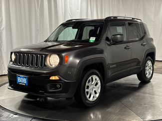 Used 2017 Jeep Renegade Latitude w/ Trailer Tow Group AWD/4WD video 1