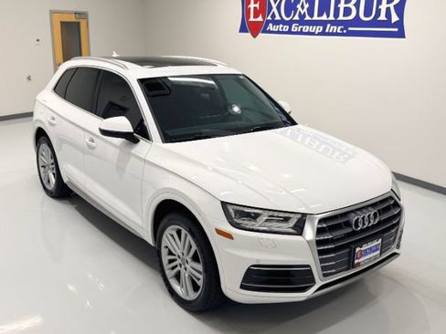 Used 2018 Audi Q5 2.0T Premium Plus w/ Premium Plus Package AWD/4WD image 5