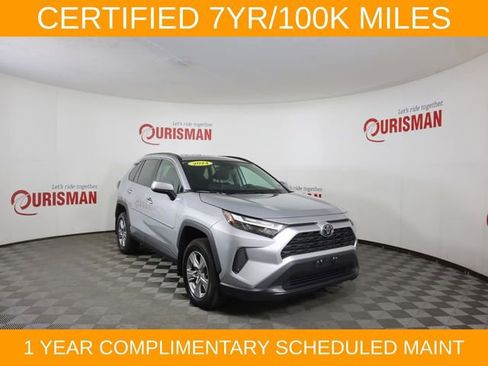 Used 2024 Toyota RAV4 XLE AWD/4WD image 12