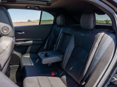 Used 2023 Cadillac XT4 Sport w/ Technology Package AWD/4WD image 15