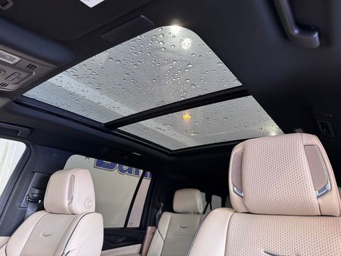 Used 2021 Cadillac Escalade ESV Premium Luxury w/ Driver Assist Tech Package image 24