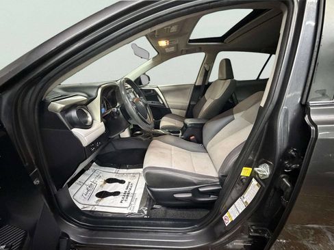 Used 2013 Toyota RAV4 XLE image 14