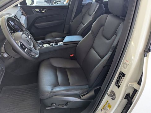 Used 2023 Volvo XC60 B5 Plus w/ Protection Package Premier image 12