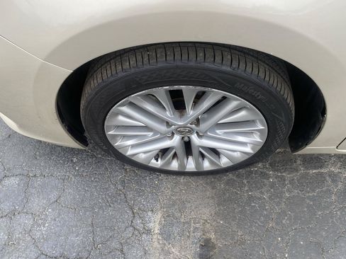 Used 2014 Lexus ES 350 w/ Luxury Package FWD image 5