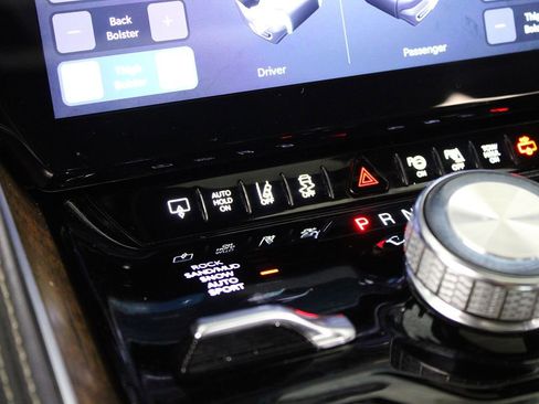 Used 2022 Jeep Grand Wagoneer Series I image 13