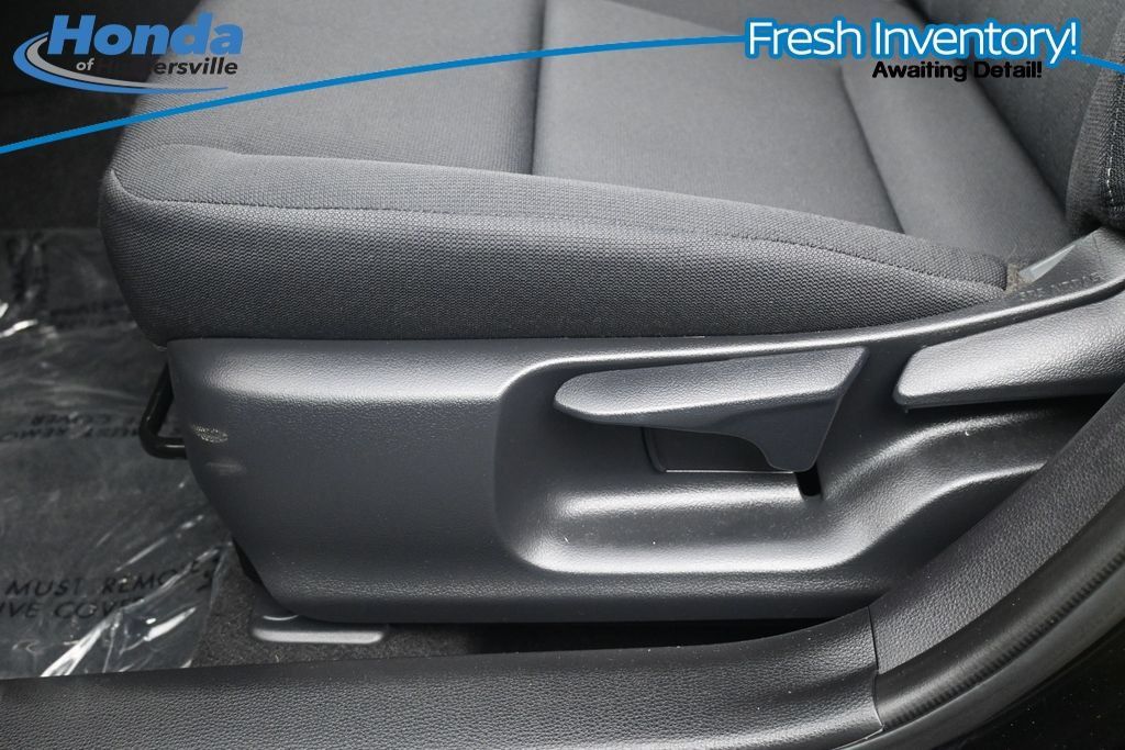 Used 2026 Toyota Corolla LE FWD image 19