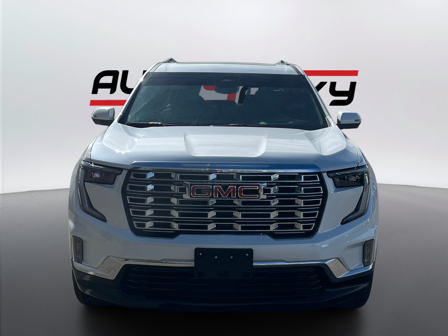 Used 2025 GMC Acadia Denali w/ LPO, Floor Liner Package FWD image 2