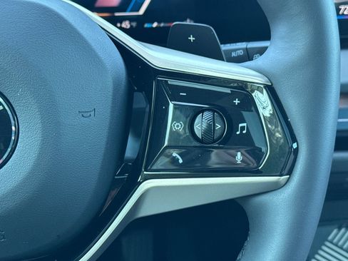 Used 2025 BMW X3 xDrive30i w/ Premium Package image 33