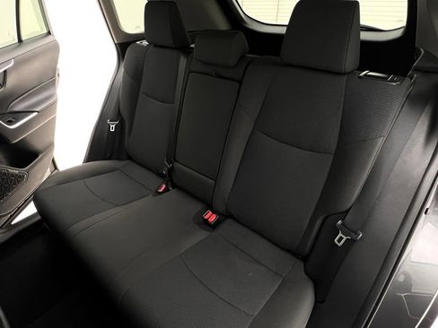 Used 2023 Toyota RAV4 LE AWD/4WD image 15