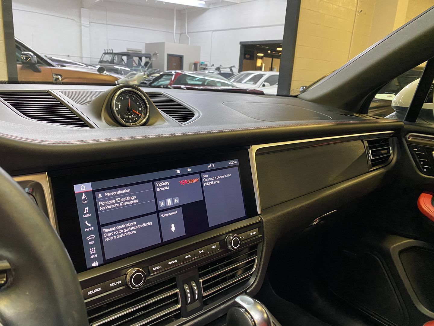 Used 2021 Porsche Macan GTS AWD/4WD image 13