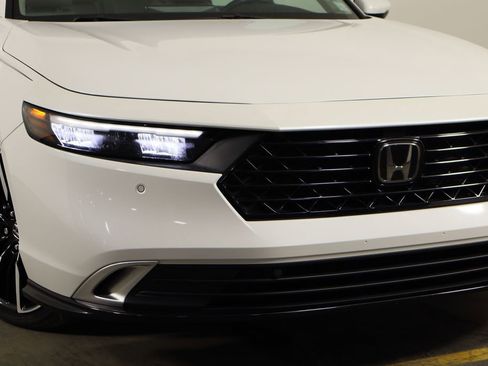Used 2023 Honda Accord Touring image 41