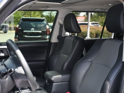 Used 2023 Toyota 4Runner SR5 Premium w/ Moonroof Package AWD/4WD image 13