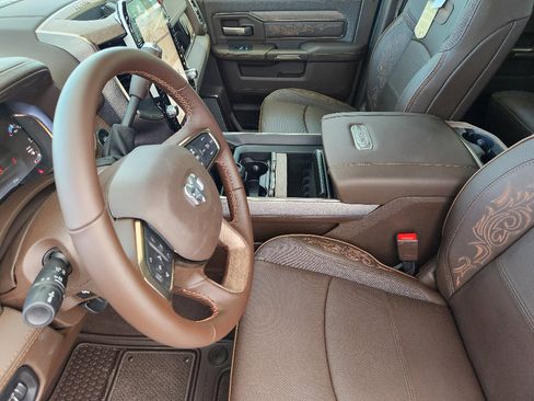 New 2026 RAM 2500 Limited image 9