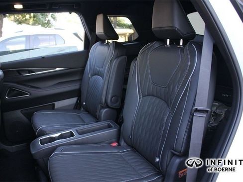 Certified 2026 INFINITI QX60 Autograph w/ Dark Cargo Package image 18