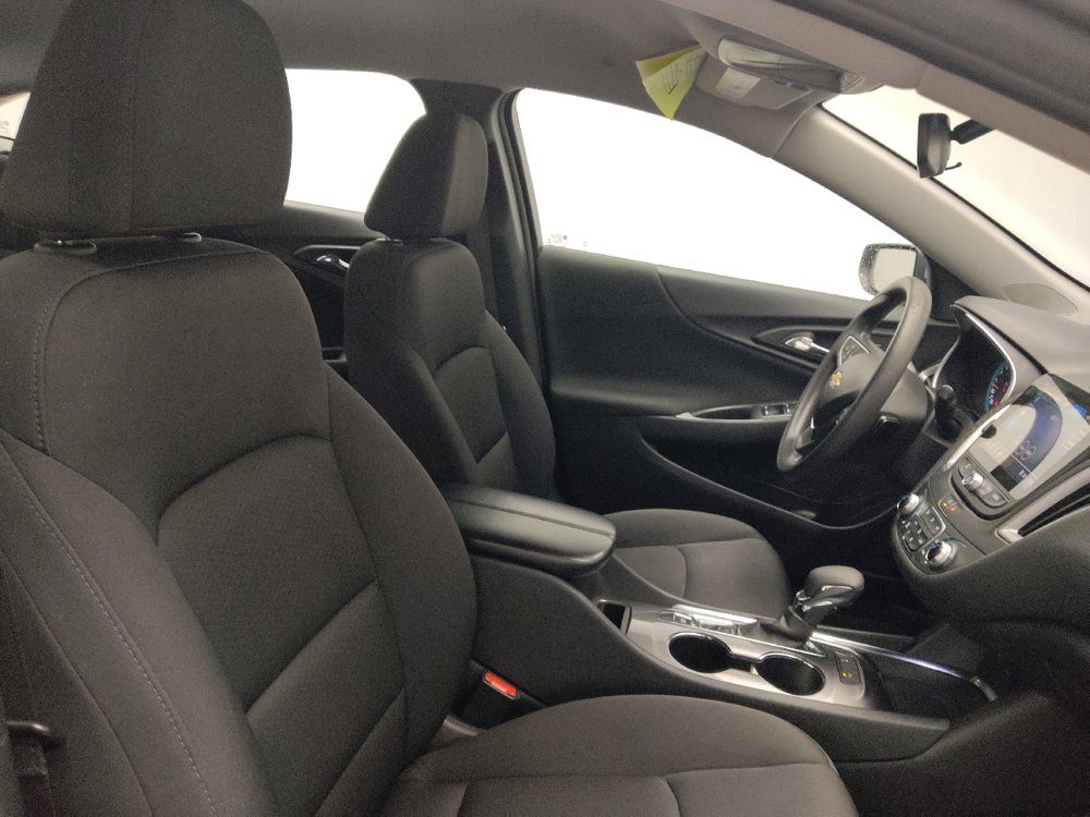 Used 2025 Chevrolet Malibu LT FWD image 21