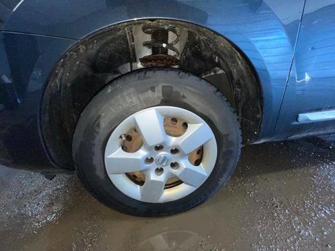 Used 2013 Nissan Rogue S image 11