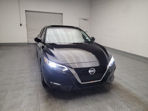 Used 2022 Nissan Sentra SR w/ SR Premium Package FWD image 14