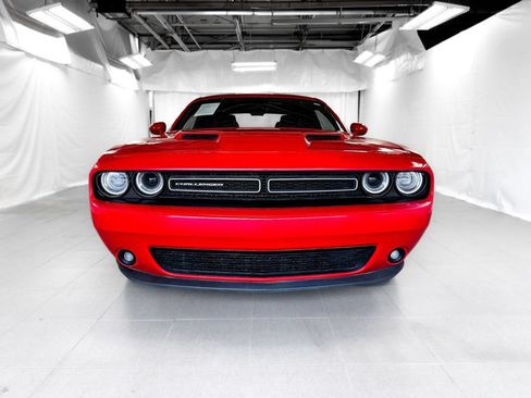 Used 2015 Dodge Challenger SXT Plus RWD image 2