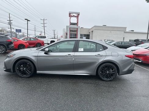New 2026 Toyota Camry SE image 2