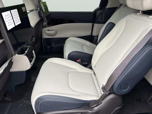 New 2026 Kia Carnival SX Prestige FWD image 15