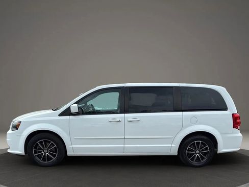 Used 2015 Dodge Grand Caravan R/T image 15