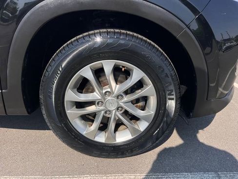 Used 2020 Hyundai Santa Fe SE image 31