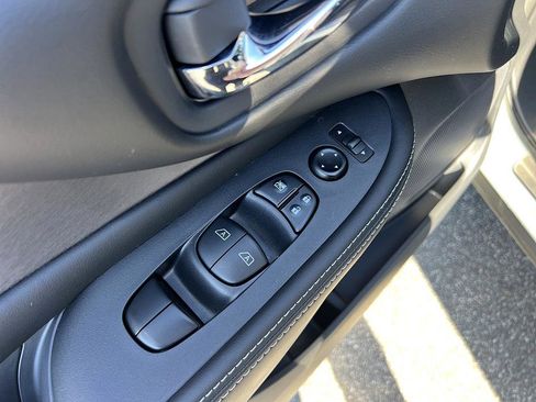 Certified 2023 Nissan Murano SV w/ SV Midnight Edition Package image 20