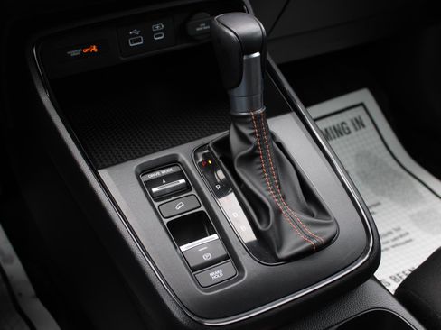 Certified 2025 Honda CR-V Sport image 12