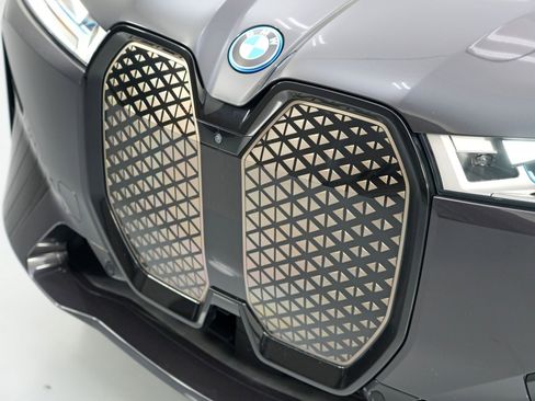 Used 2022 BMW iX xDrive50 w/ Premium Package image 61