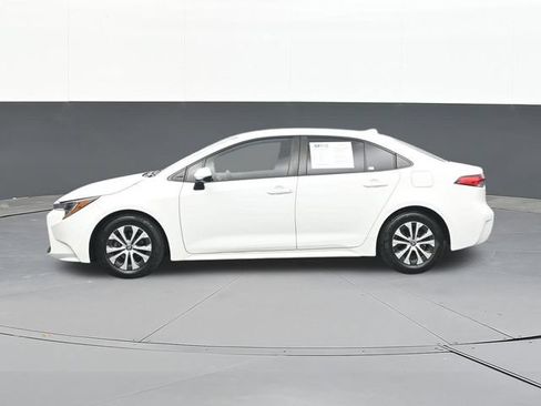 Used 2022 Toyota Corolla LE FWD image 8