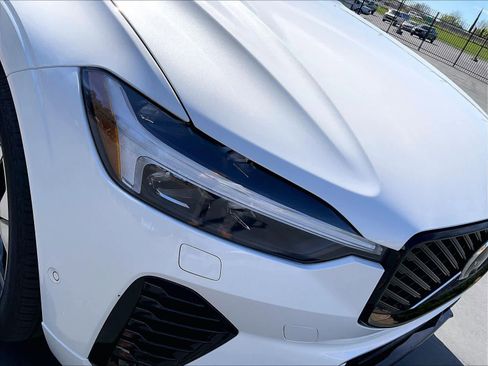 New 2026 Volvo XC60 T8 Plus w/ Protection Package Premier image 32