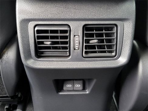 Used 2024 Toyota Venza Nightshade image 15