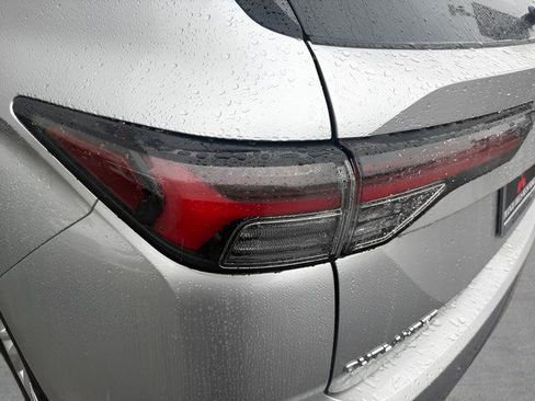 New 2026 Mitsubishi Outlander ES FWD image 32