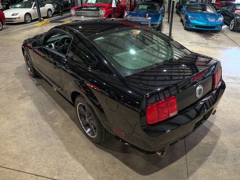 Used 2008 Ford Mustang GT Premium RWD image 16