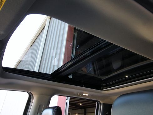 Used 2021 Ford F250 Lariat AWD/4WD image 39