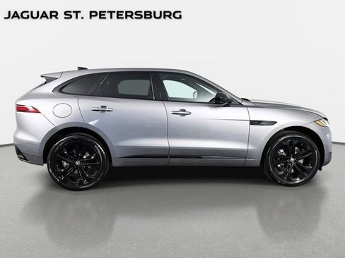 Used 2026 Jaguar F-PACE R-Dynamic S image 4