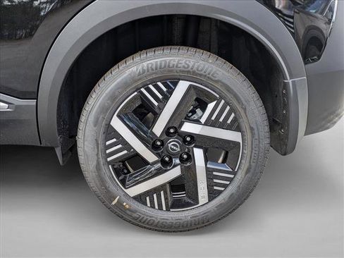 New 2026 Nissan Kicks SV image 9