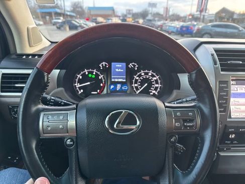 Used 2011 Lexus GX 460 w/ Comfort Plus Pkg image 36