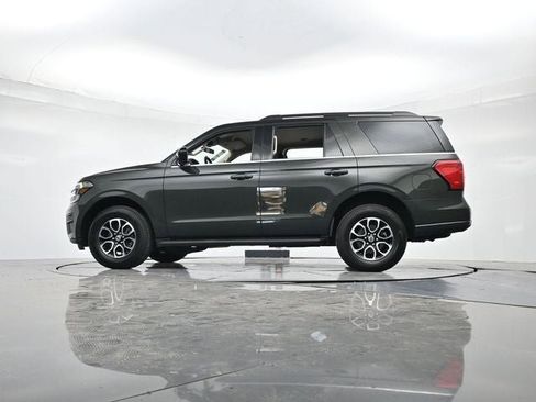 Used 2023 Ford Expedition XL image 37