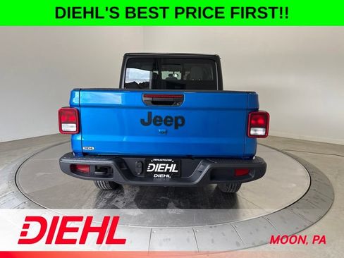 New 2026 Jeep Gladiator Sport AWD/4WD image 6