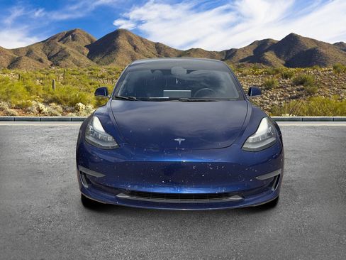Used 2019 Tesla Model 3 Standard Range Plus RWD image 4