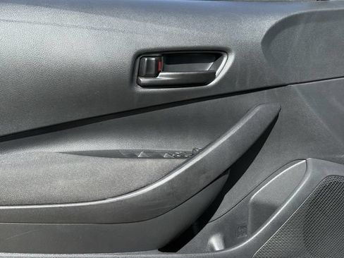 Used 2025 Toyota Corolla LE w/ Convenience Package FWD image 24