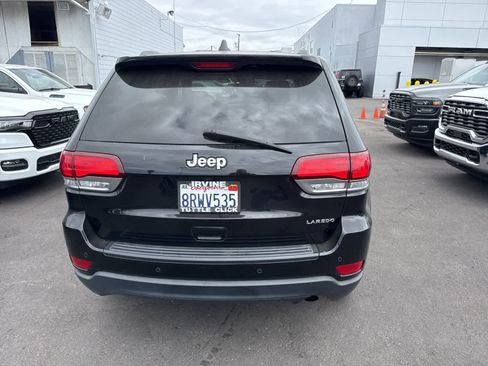Used 2020 Jeep Grand Cherokee Laredo w/ Laredo X Package RWD image 16