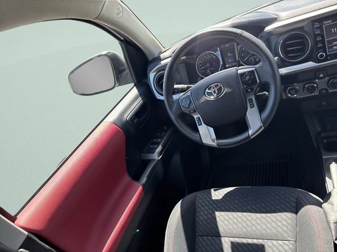 Used 2023 Toyota Tacoma SR5 AWD/4WD image 21