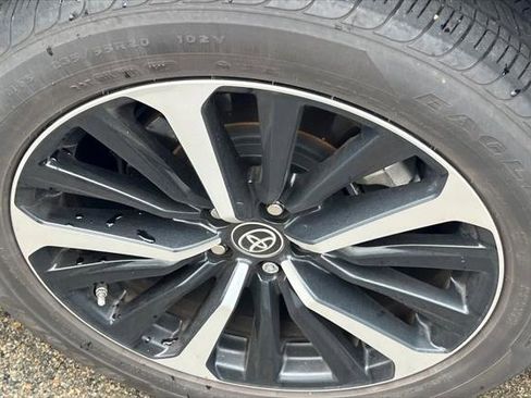 Certified 2022 Toyota Highlander XSE image 16