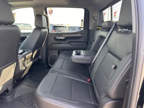 Used 2022 Chevrolet Silverado 1500 LT Trail Boss w/ LT Trail Boss Premium Package image 15