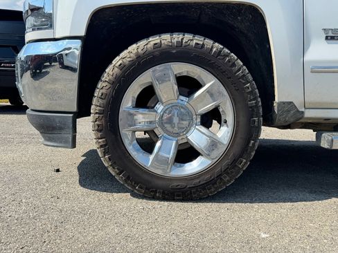 Used 2018 Chevrolet Silverado 1500 LTZ w/ Texas Edition AWD/4WD image 10